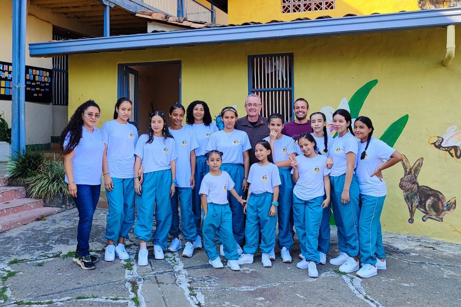 Gruppe Mädchen Schutzhaus Kolumbien
