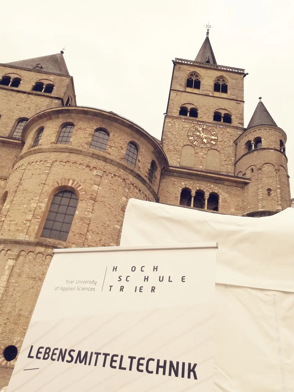 Dom in Trier und das Logo der Lebensmitteltechnik der Hochschule Trier