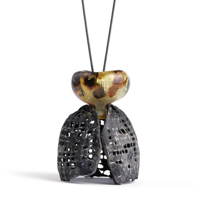 2 Graduates From Idar Oberstein Selected For Amberif Design Award