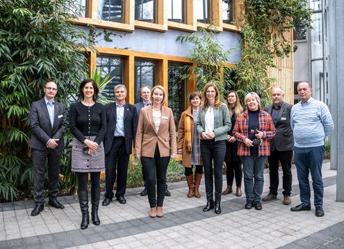 AK Wissenschaft der SPD-Landtagsfraktion besucht UCB:  Nachhaltigkeit und Digitalisierung im Fokus