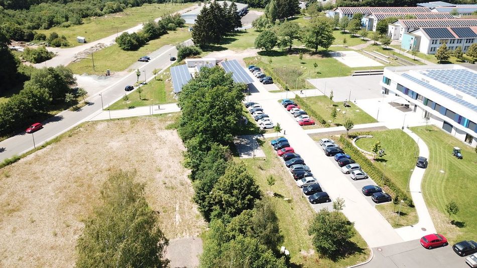 Geländeabschnitt am Umwelt-Campus Birkenfeld, welcher für den Neubau des Nationalparkamtes vorgesehen war.