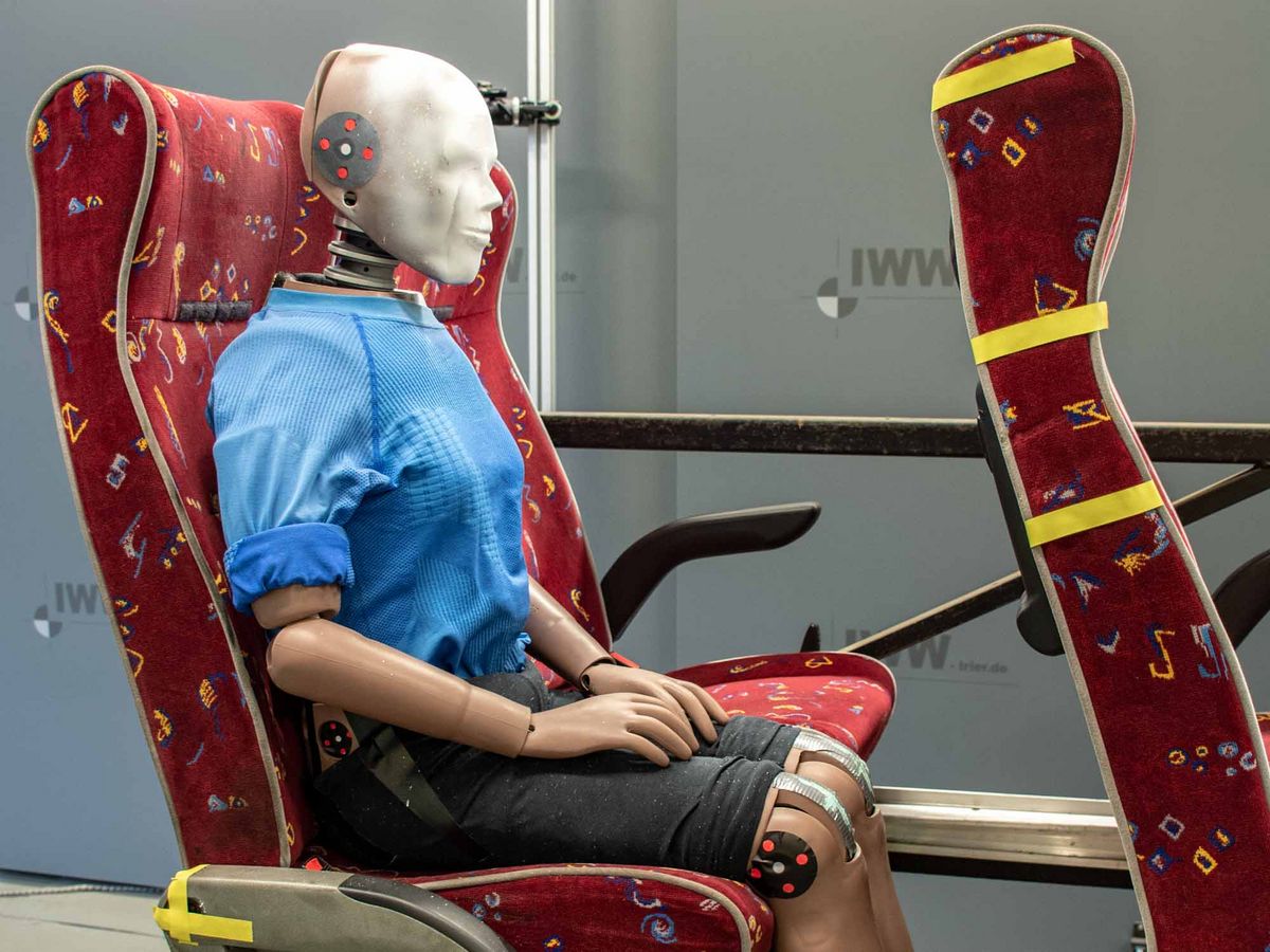 Neuer Dummy für Crashtests