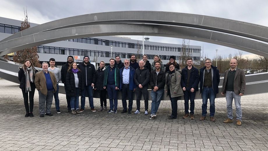 Das FloReST Projektkonsortium vor der Hochschule Koblenz (© FloReST)