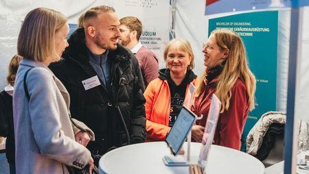 City Campus trifft Illuminale 2025:  Hochschule Trier begeistert mit Wissenschaft zum Anfassen