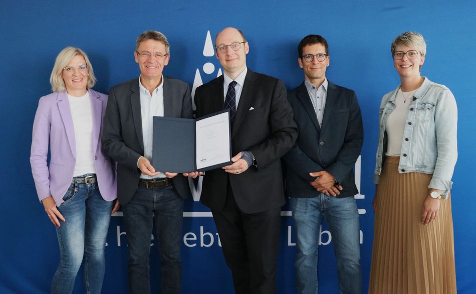 (v.l.n.r.): Carina Clüsserath (City-Managerin St. Wendel), Peter Klär (Bürgermeister St. Wendel), Prof. Henrik te Heesen (Vizepräsident Hochschule Trier), Lisa Lill-Kochems (Transferreferentin Hochschule Trier)