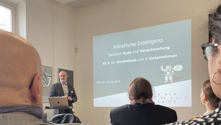 Veranstaltungsreihe Wissen³ potenziert Wissen zur Künstlichen Intelligenz