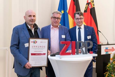 Prof. Dr. Peter Heck (IfaS), Immanuel Hoffmann (Kreisverwaltung Birkenfeld) und Staatssekretär Michael Hauer  