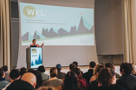 Erstsemesterbegrüßung zum Wintersemester 2025/26 an der Hochschule Trier