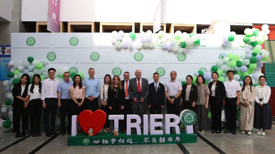 Strategisches JMC-Meeting und erste Abschlussfeier am Yantai Trier College