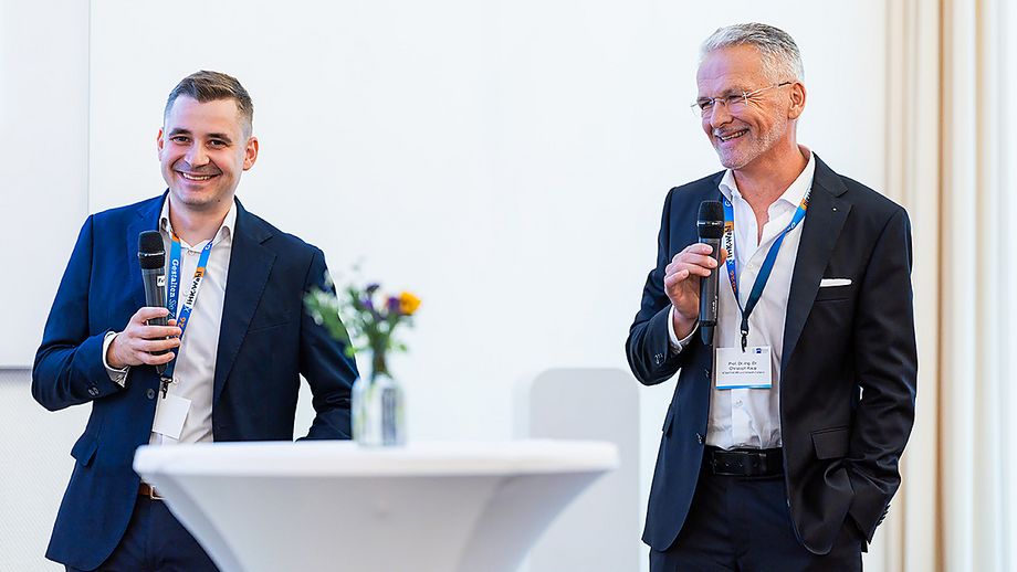 Preisträger Michael Blug und Prof. Dr.-Ing. Christoph Kaup