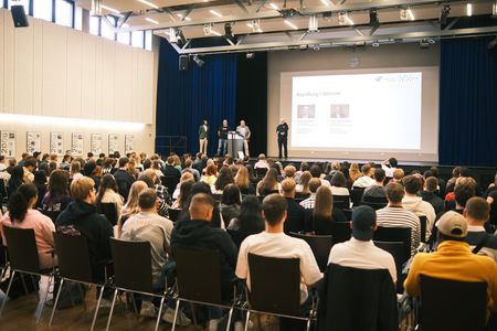 Begrüßung durch Dekane