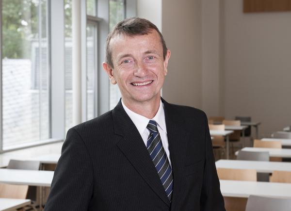 Prof. Dr. Tobias Richter
